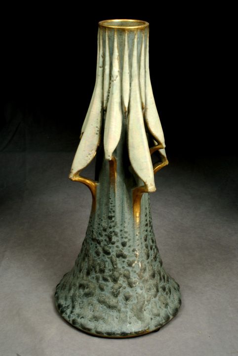 Cyclamen Buds Vase, Model #1116/1